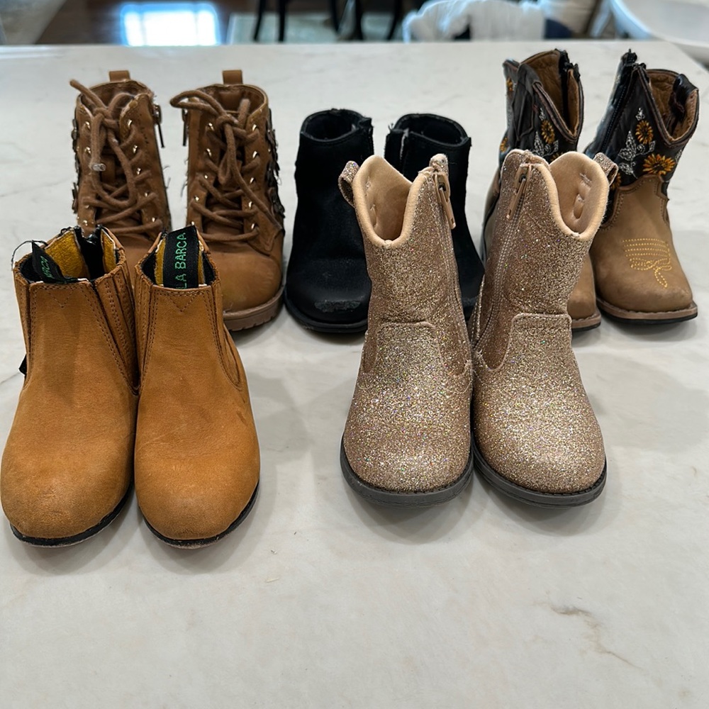Lot of 5 girl boots and booties